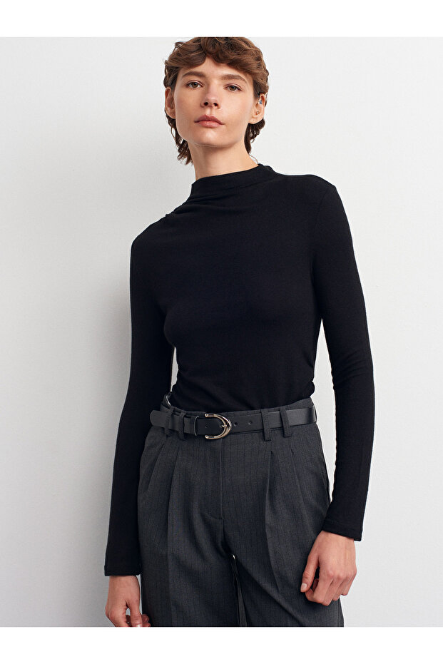 32139 بلوزة بأكمام طويلة ورباط - أسود - 3