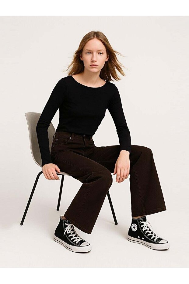 Black Sweatshirt - 1