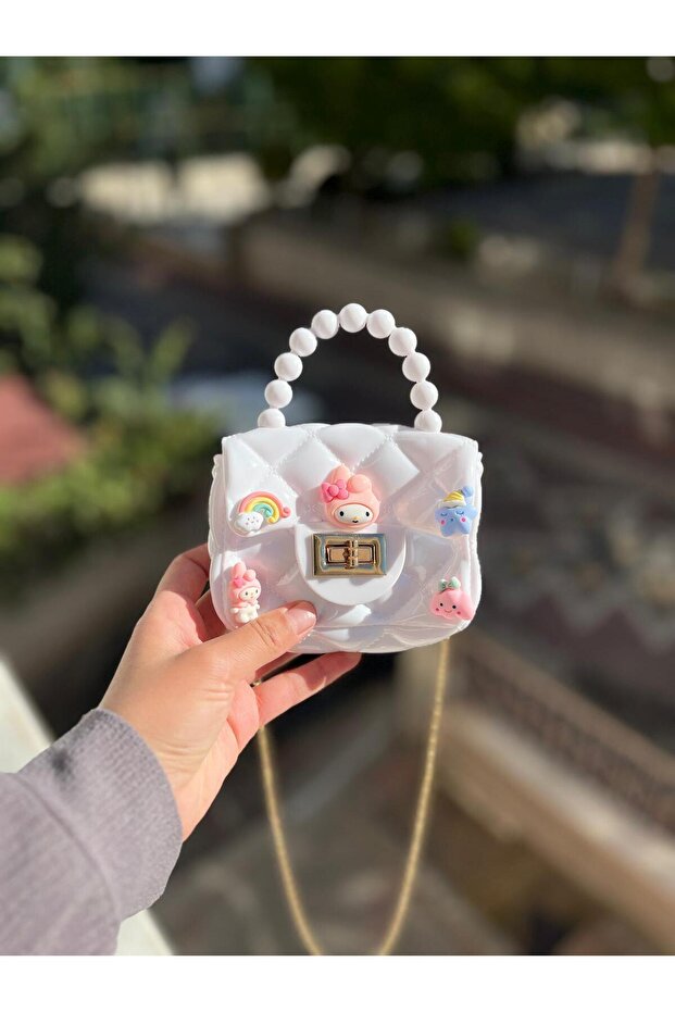 Girl's Fancy and Stylish Bag (Can Be Used as Both a Hand and Shoulder Bag) (Has a Shoulder Strap)