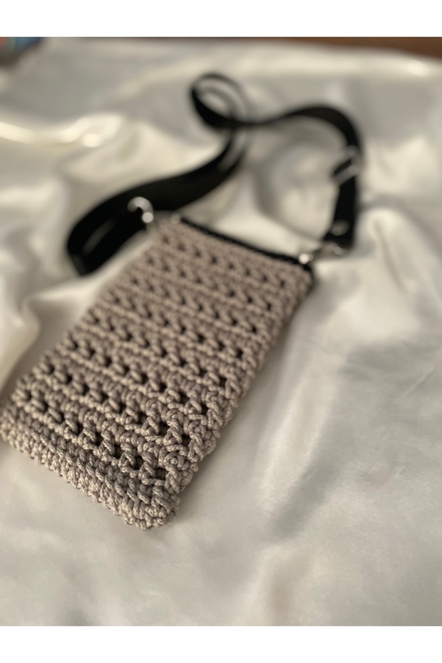 SİYAH ŞERİTLİ FİLE MODEL ÖRGÜ TELEFON ÇANTASI - 2
