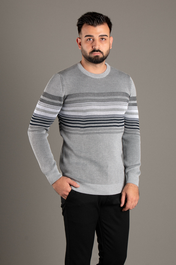 Men's Gray Striped Ribbed O-Neck Knitwear