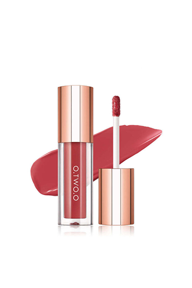 O.TWO.O Light Cloudy Matte Lipstick – Soft Blur Finish & Lightweight Feel