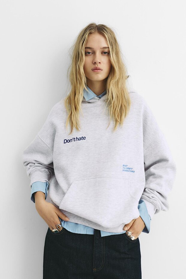 Kapüşonlu "Don't hate" sweatshirt - 2