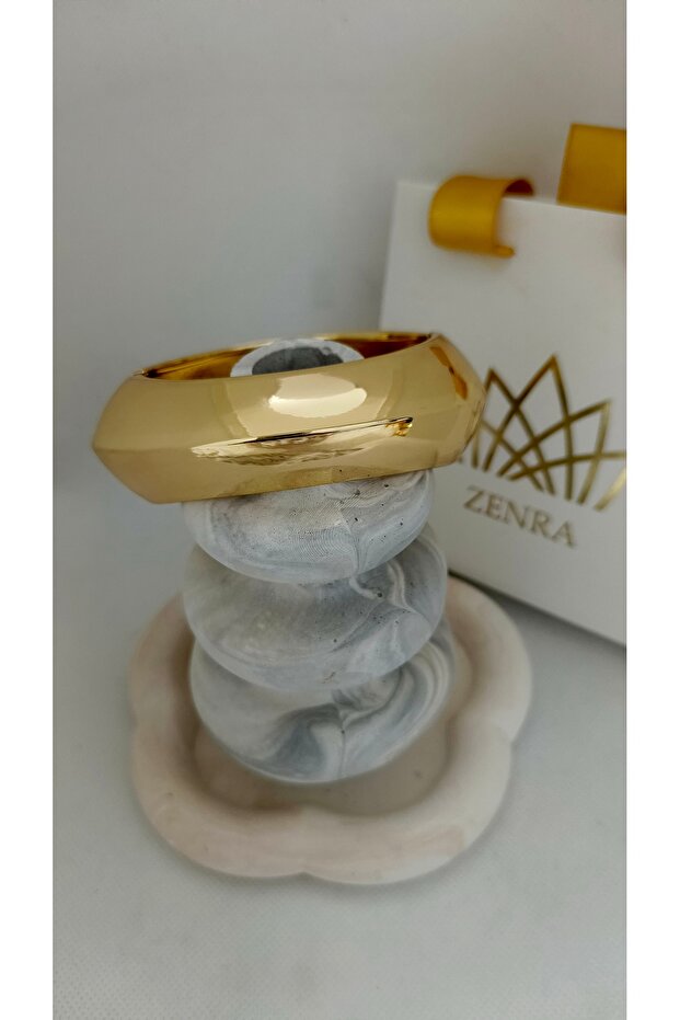 سوار بمشبك ذهبي اللون - 2