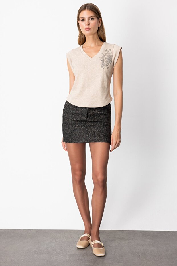 V Yaka İşlemeli Bluz - 3