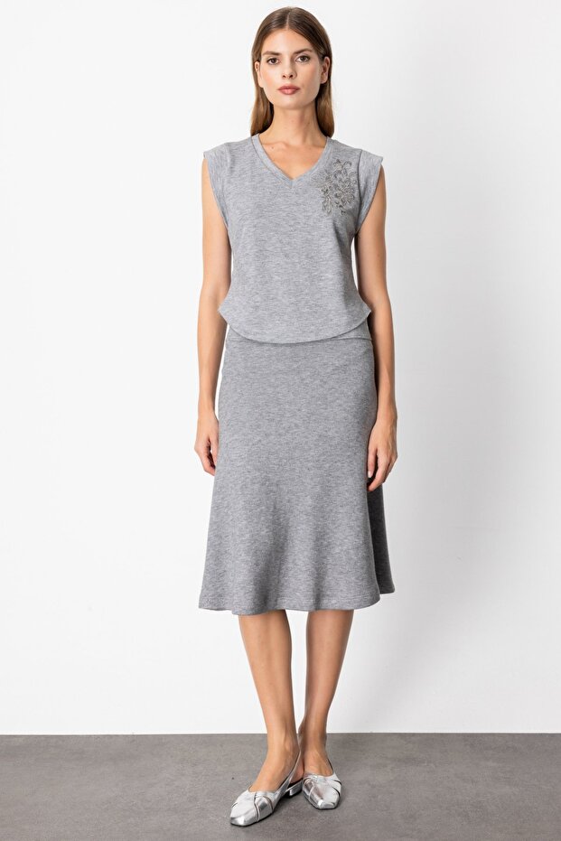 V Yaka İşlemeli Bluz - 4