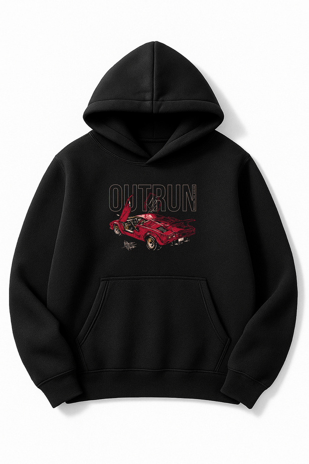 سويت شيرت أسود قصة فضفاضة للجنسين من Outrun مطبوع بغطاء رأس