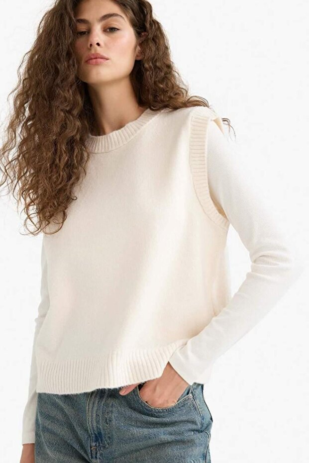 Regular Fit Basic Düz Bisiklet Yaka Triko Süveter (25 WN) - 3