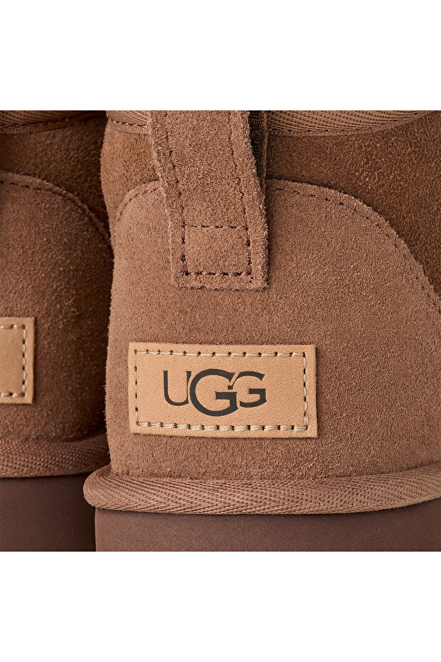 Klasszikus Ultra Mini női barna csizma - 6