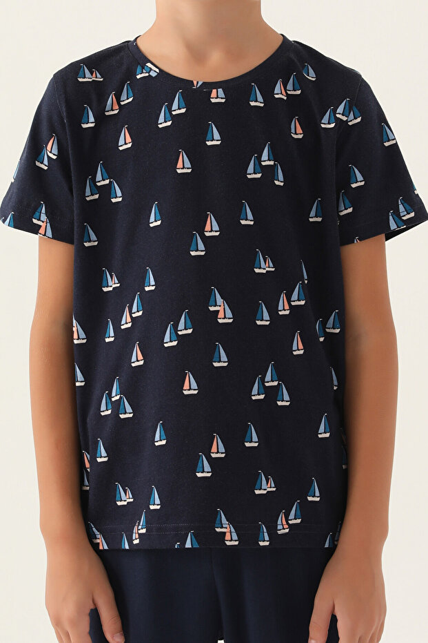 طقم بيجامة للأولاد باللون الأزرق الداكن - 4