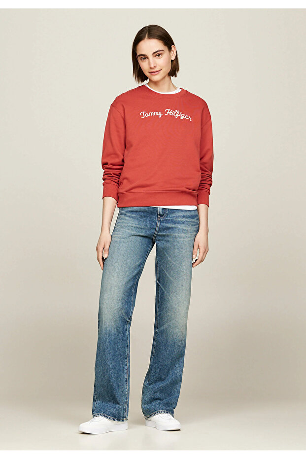 WOMEN'S MODERN SCRIPT REGULAR FIT SEATSHIRT - 2