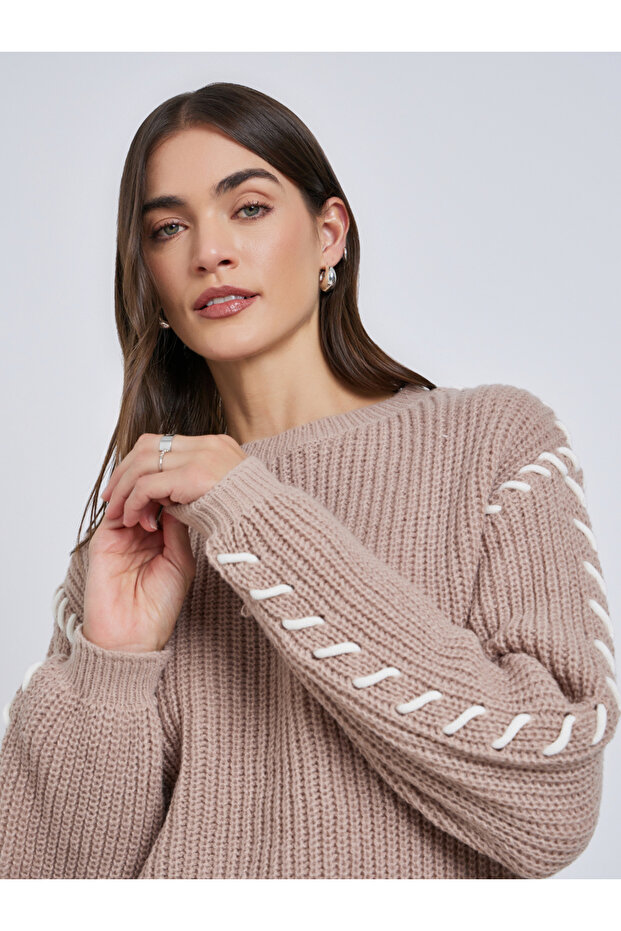 Beige Chunky Knit Sweater with Stitch Detail