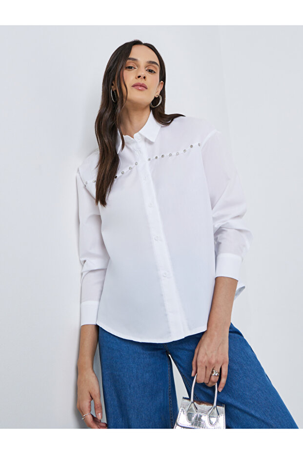 قميص سادة بأزرار وياقة واسعة - 1