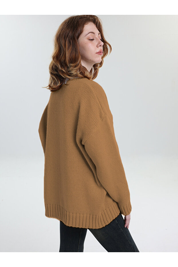 Plus Size Brown Pocket Detail Knit Sweater