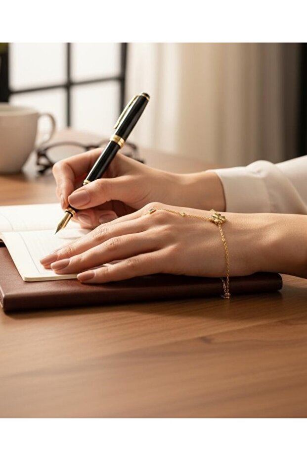 14 Ayar Altın Yonca Model Şahmeran - 1