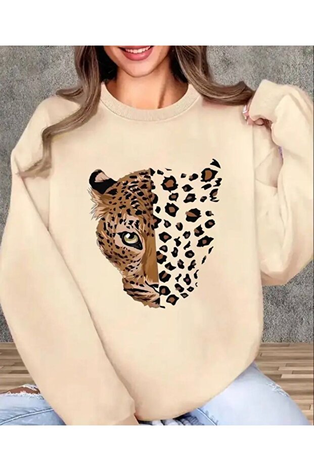 Crew Neck Sweatshirt with Print Detail and Fleece Inside