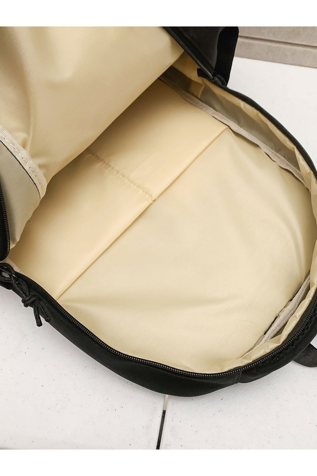 حقيبة ظهر صلبة بسحاب للإغلاق - 7