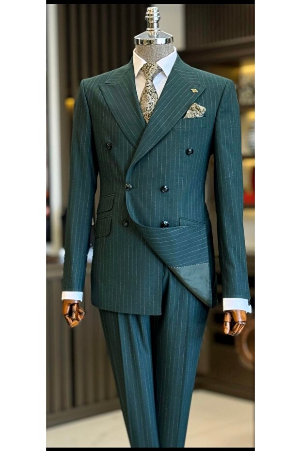Double-Breasted Green Striped Slimfit Suit