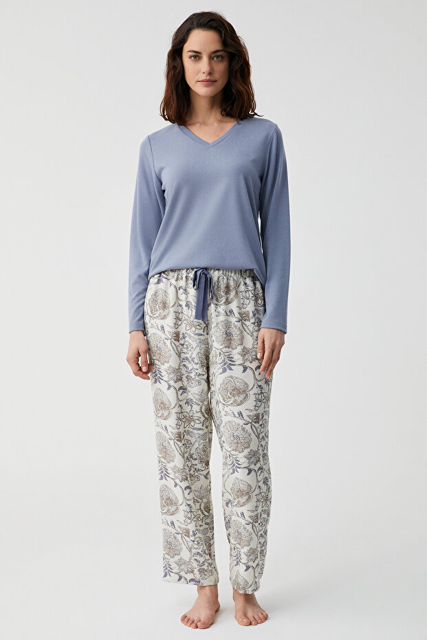 طقم بيجامة ناعم الملمس - 1