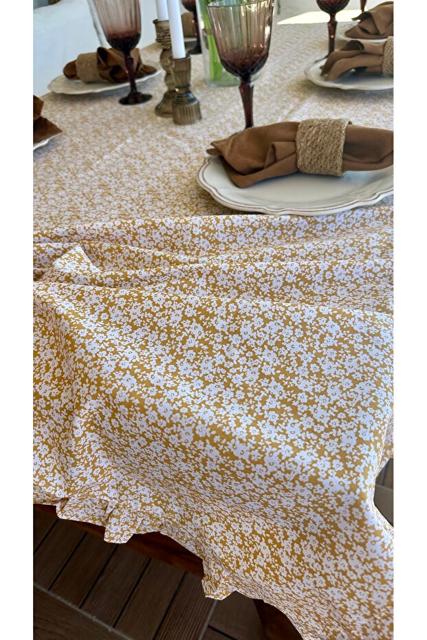 Sarı Mini Çiçekli Fırfırlı Masa Örtüsi - 4
