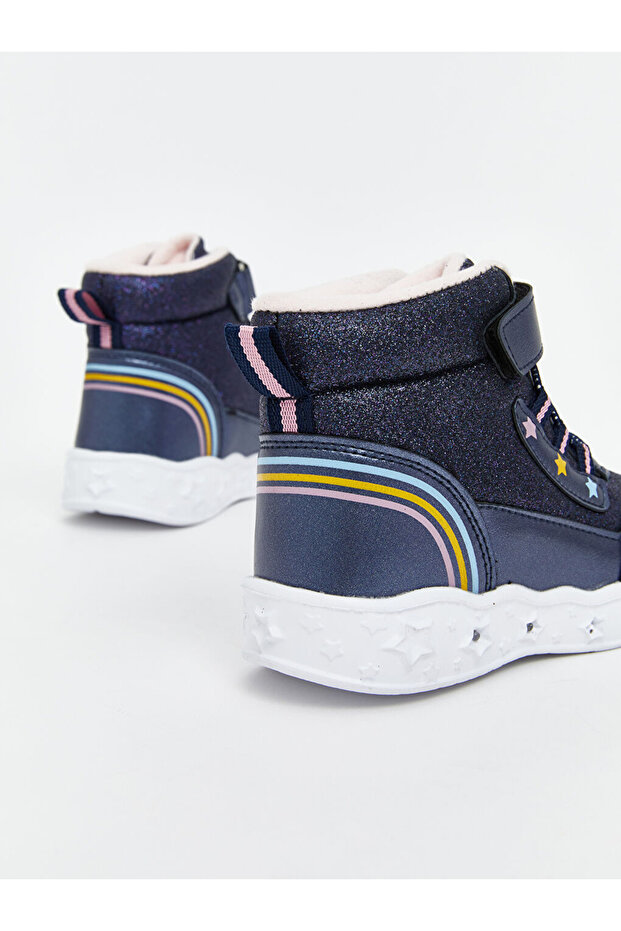 LCW Kız Bebek Cırt Cırtlı Ve Bağcıklı Tabanı Işıklı Bot - 5