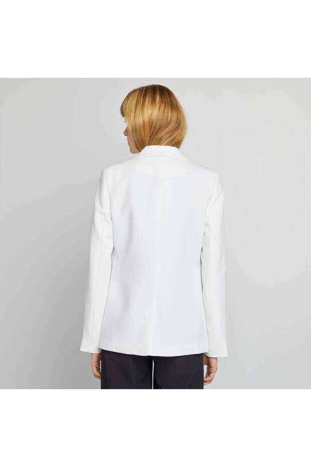 بليزر متوسط الطول باللون الأبيض - 3