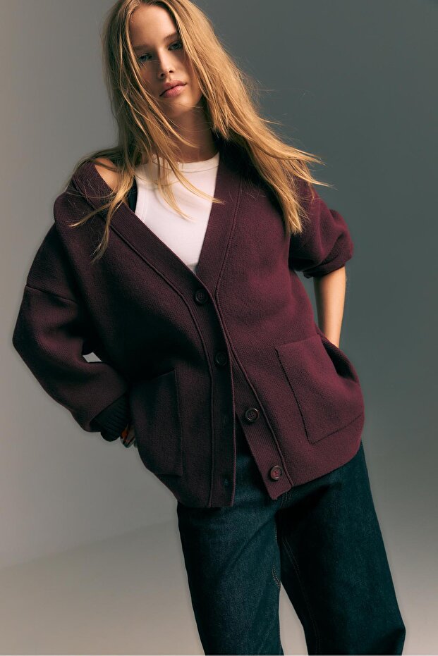 Düğmeli regular örgü hırka - 1