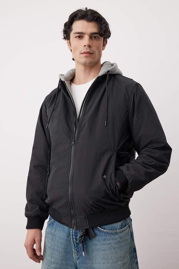 Siyah Regular Fit Örme Kapüşonlu Unisex Kışlık Mont TMNAW26MO00015 - 3