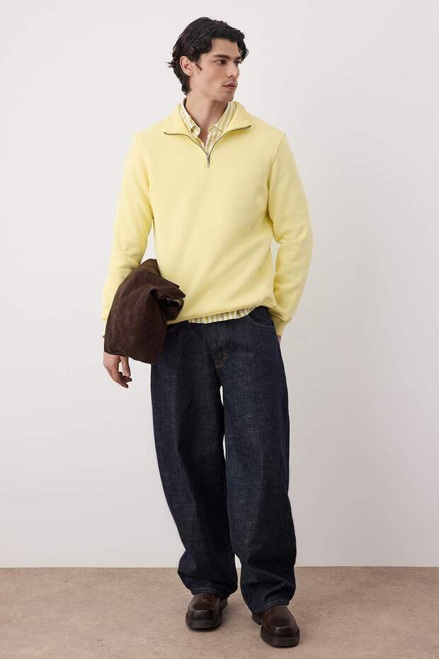 Sarı Regular/Normal Kesim Dik Yaka Fermuarlı Pamuklu Basic İçi Polarlı Sweatshirt TMNAW24SW00041 - 2
