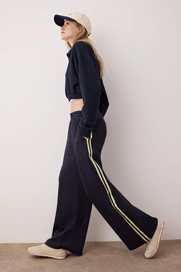 Lacivert Biyeli Wideleg/ Geniş Paça Örme Eşofman Altı TWOAW26EA00017 - 2