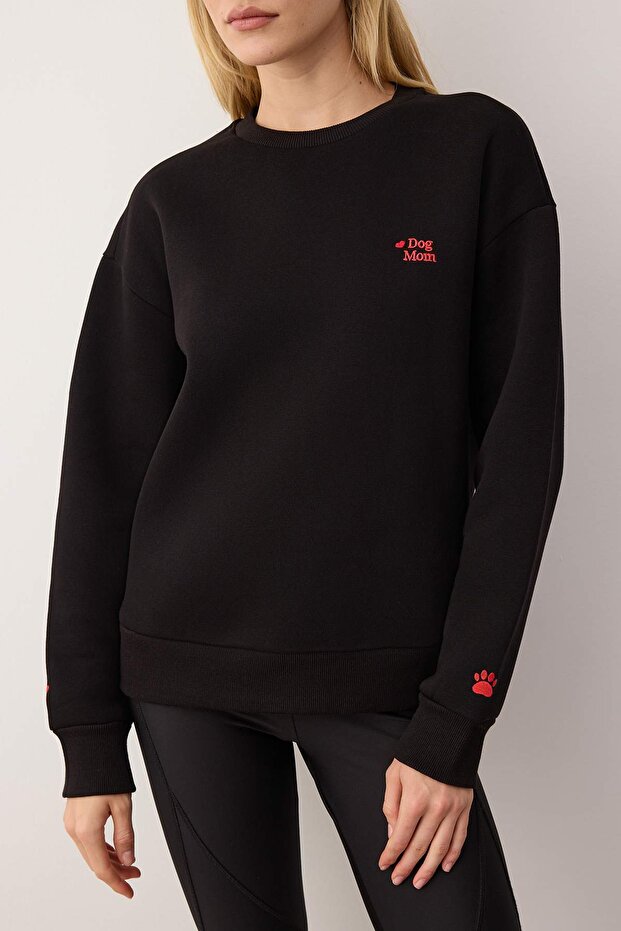 Siyah Dog Mom Grafikli Nakışlı Regular/Normal Kalıp Kalın Örme Sweatshirt TWOAW26SW00200 - 3