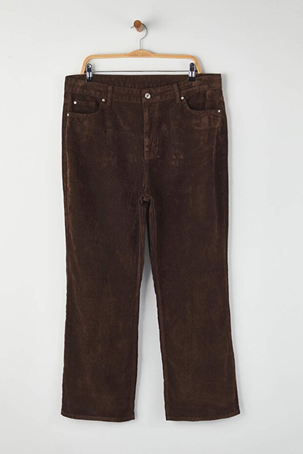 Kahverengi Süet Görünümlü Straight Fit Büyük Beden Jeans TBBAW26CJ00037 - 5
