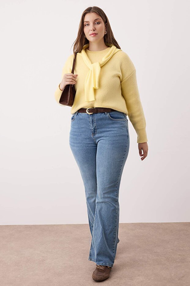 Mavi Yüksek Bel İspanyol Paça Flare Fit Denim Büyük Beden Jeans TBBAW26CJ00034 - 2