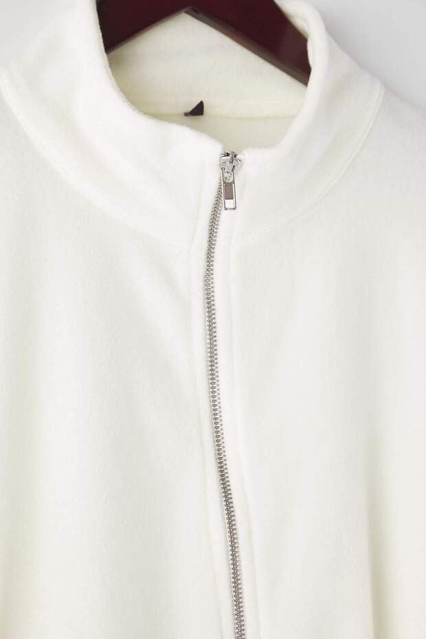 Ekru Polar Fermuarlı Oversize/Geniş Kalıp Kalın Örme Sweatshirt TWOAW26SW00057 - 6