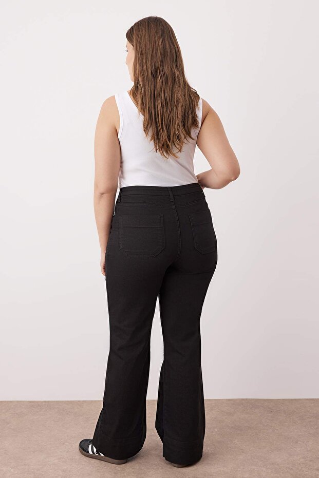 Siyah Yüksek Bel İspanyol Paça Büyük Beden Flare Fit Jeans TBBAW26CJ00032 - 4