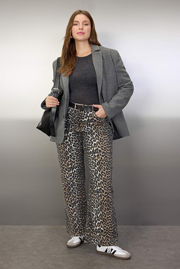 Çok Renkli Yüksek Bel Leopar Desenli Comfort/rta Esnek Straight Fit Büyük Beden Jeans TBBAW25CJ00003 - 1