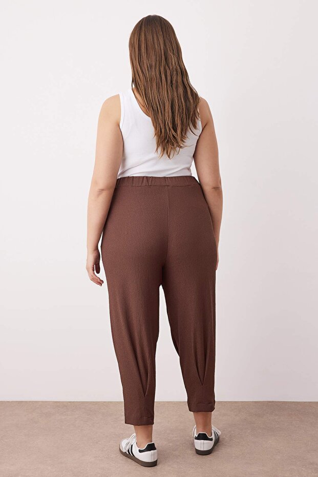 Kahverengi Havuç Fit Beli Lastikli Örme Büyük Beden Pantolon TBBSS23AR00002 - 4
