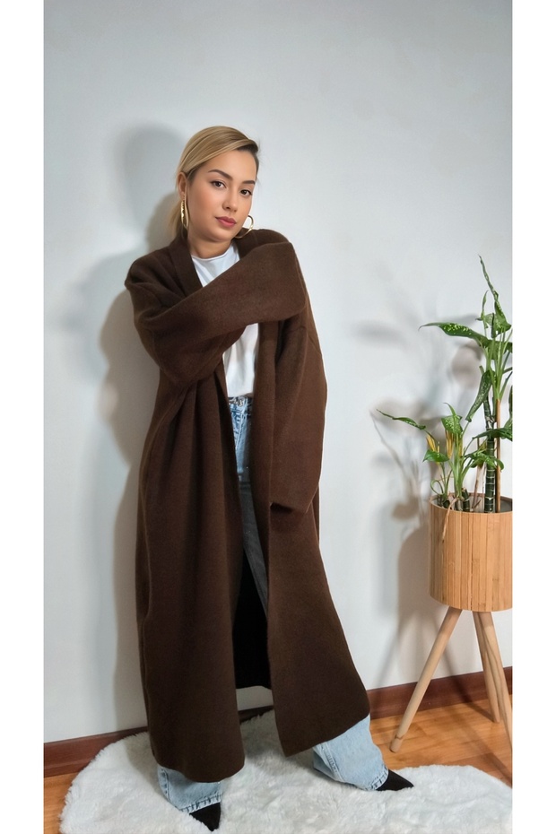 KAHVE TRİKO KALIN UZUN HIRKA - 1