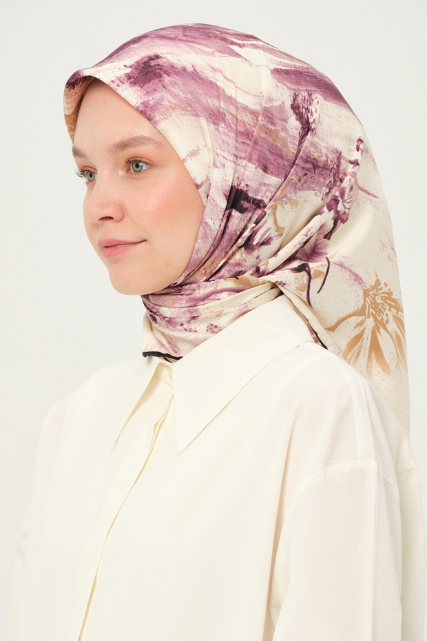 وشاح من الرايون منقوش غير قابل للانزلاق مقاس 90x90 سم أرجواني