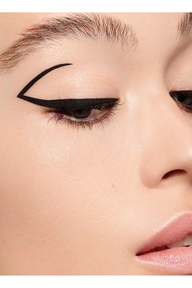 0,55 ml Eyeliner - 5