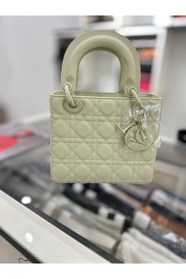 Bej Aksesuar Detaylı El Çantası - 1