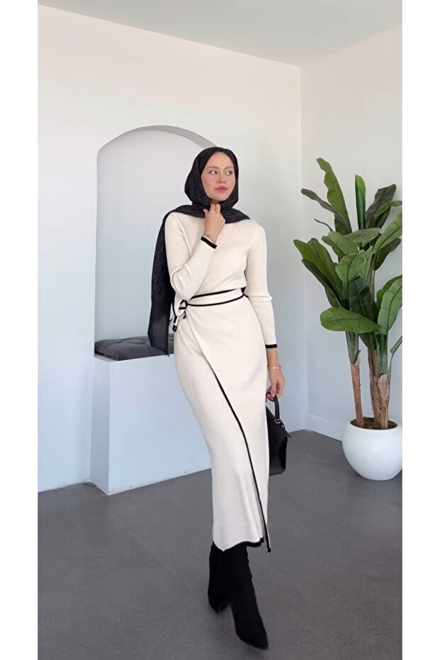 Tie-Up Knitwear Dress