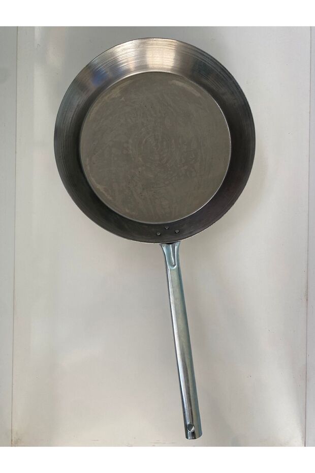 Kara Tava 27 Cm Kavurma Balık Et Tavası Kullanmadan Önce Yakma Işlemi Yapınız Açıklamada - 1