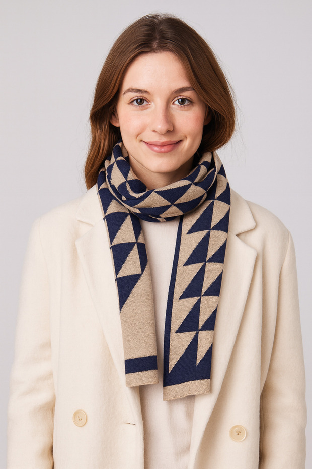 Üçgen Desenli Triko Örme Atkı - 1