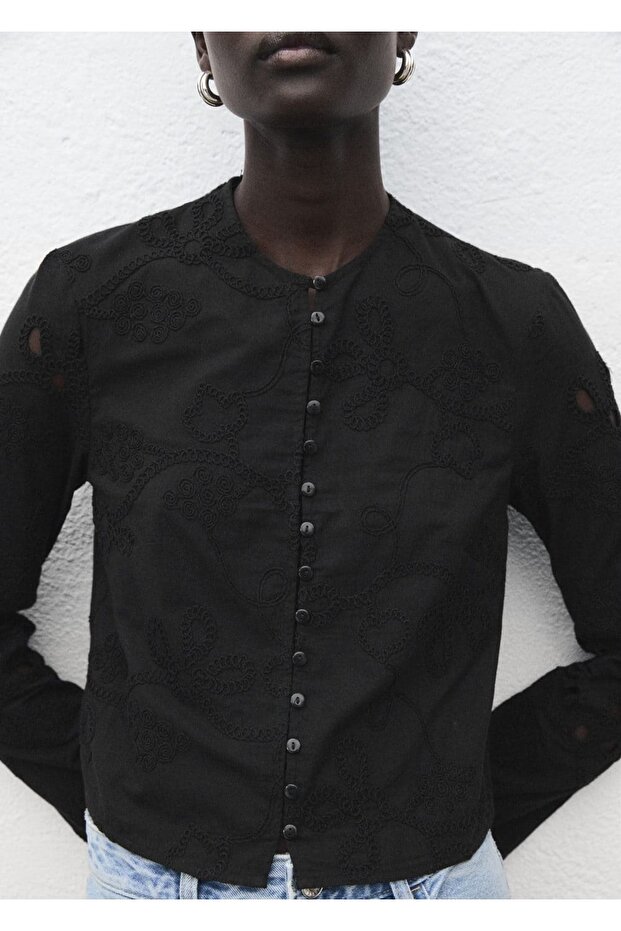 Buttoned Embroidered Blouse