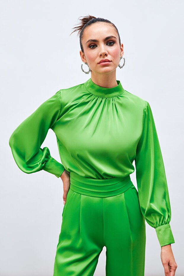 Satin Blouse with Collar Detail - Light Green