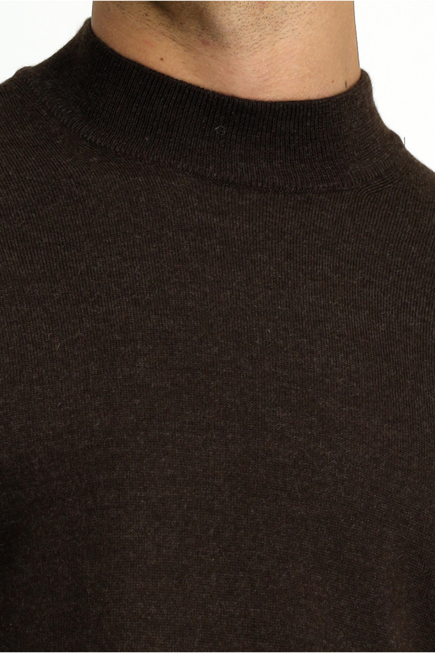 سترة تريكو أساسية محبوكة من الصوف بقصة عادية وياقة نصف دائرية - 6