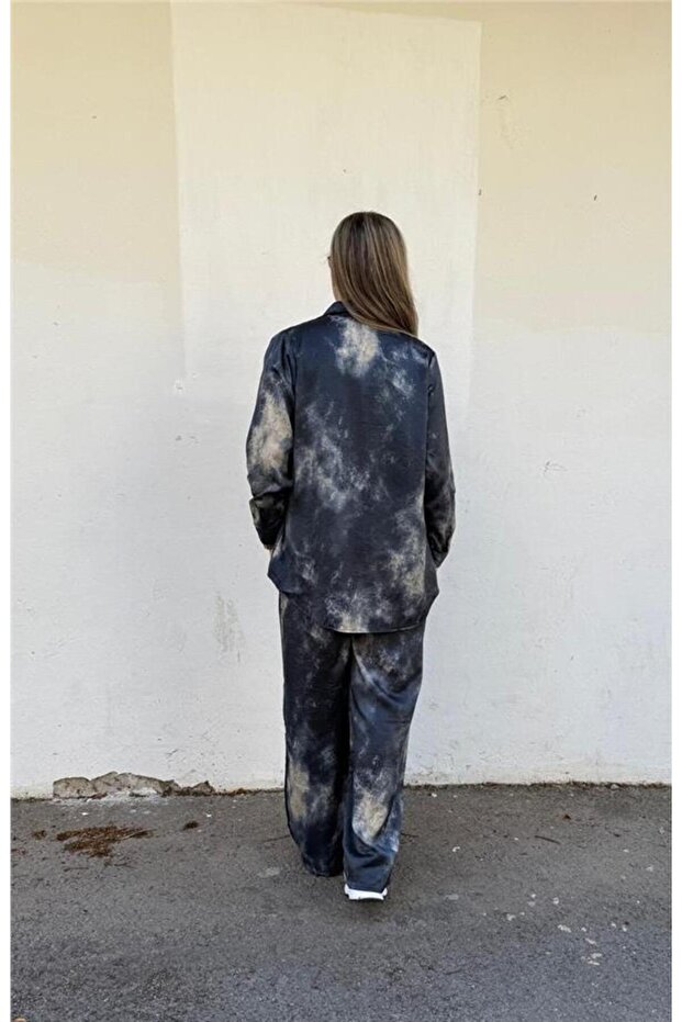 Patterned Two-Piece Set - 4