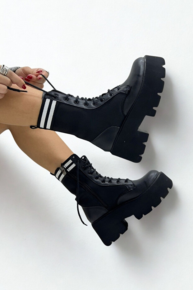 Black Thick Sole Women's Boots P9026