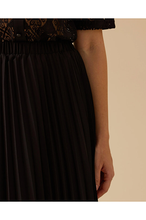 Dantel Detaylı Pliseli Etek - 3